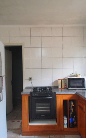 Casa à venda com 196m², 2 quartos e 2 vagasCozinha
