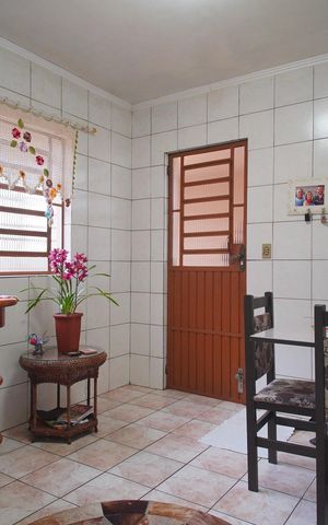 Casa à venda com 196m², 2 quartos e 2 vagasCozinha