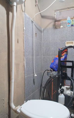 Casa à venda com 196m², 2 quartos e 2 vagasBanheiro 2