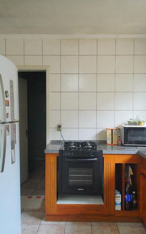 Casa à venda com 196m², 2 quartos e 2 vagasCozinha