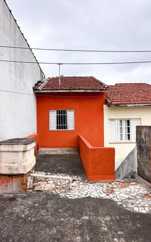 Casa à venda com 114m², 2 quartos e 1 vaga Casa à venda com 114m², 2 quartos e 1 vagaÁrea externa