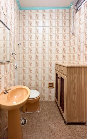 Casa à venda com 114m², 2 quartos e 1 vaga Casa à venda com 114m², 2 quartos e 1 vagaBanheiro Social