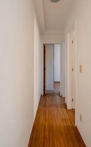 Apartamento à venda com 65m², 2 quartos e 1 vaga Apartamento à venda com 65m², 2 quartos e 1 vagaCorredor