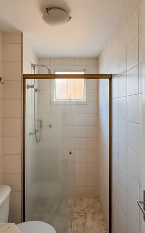 Apartamento à venda com 65m², 2 quartos e 1 vaga Apartamento à venda com 65m², 2 quartos e 1 vagaBanheiro Social