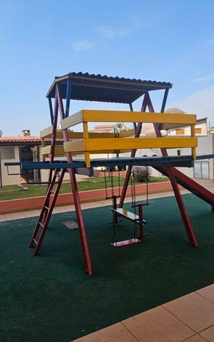 Apartamento à venda com 76m², 3 quartos e 2 vagasÁrea comum - Playground