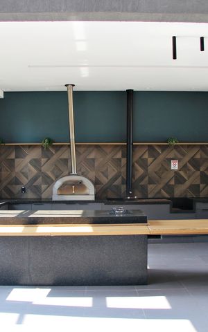 Apartamento à venda com 83m², 2 quartos e 2 vagasÁrea comum - Salão de festas 02