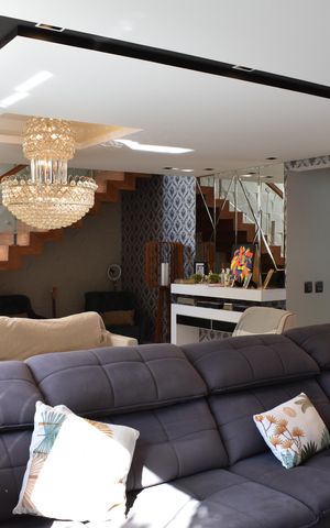 Casa de condomínio à venda com 319m², 4 quartos e 5 vagasSala de Estar