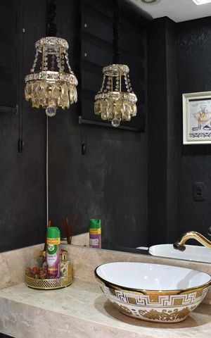 Casa de condomínio à venda com 319m², 4 quartos e 5 vagasLavabo 