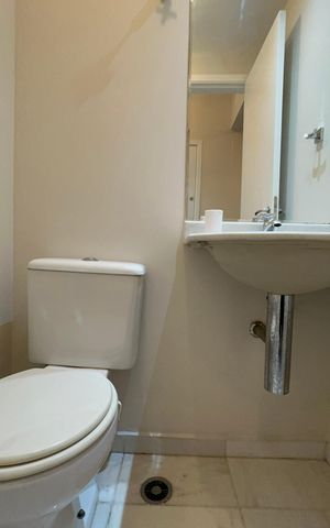 Apartamento à venda com 61m², 2 quartos e 1 vaga Apartamento à venda com 61m², 2 quartos e 1 vagaLavabo