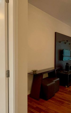 Apartamento à venda com 61m², 2 quartos e 1 vaga Apartamento à venda com 61m², 2 quartos e 1 vagaSala