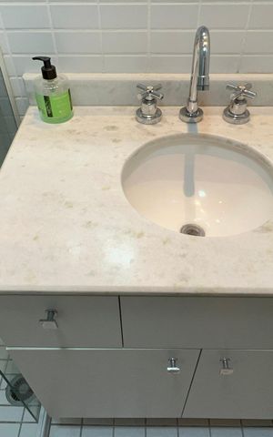 Apartamento à venda com 61m², 2 quartos e 1 vaga Apartamento à venda com 61m², 2 quartos e 1 vagaBanheiro da Suíte 1