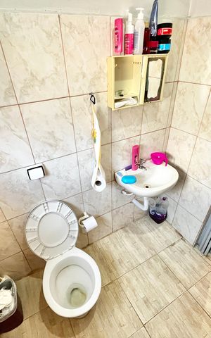 Casa à venda com 79m², 3 quartos e 3 vagas Casa à venda com 79m², 3 quartos e 3 vagasEdícula
