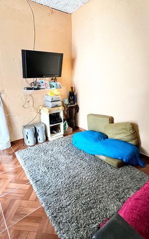 Casa à venda com 79m², 3 quartos e 3 vagas Casa à venda com 79m², 3 quartos e 3 vagasEdícula