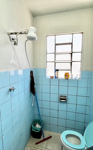 Casa à venda com 79m², 3 quartos e 3 vagas Casa à venda com 79m², 3 quartos e 3 vagasBanheiro Social