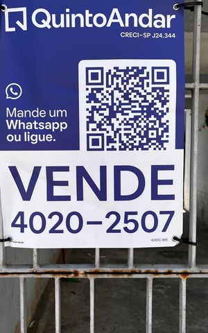 Casa à venda com 79m², 3 quartos e 3 vagas Casa à venda com 79m², 3 quartos e 3 vagasPlaca