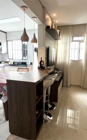 Casa à venda com 251m², 7 quartos e 4 vagas