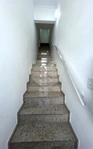 Casa à venda com 251m², 7 quartos e 4 vagas