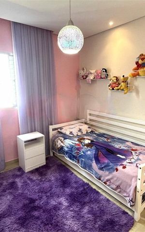 Casa à venda com 251m², 7 quartos e 4 vagas