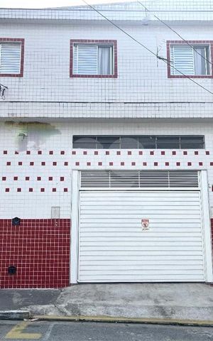 Casa à venda com 251m², 7 quartos e 4 vagas