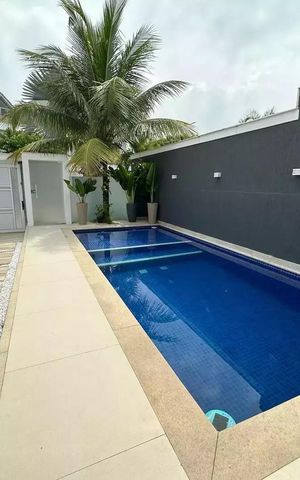 Casa à venda com 238m², 5 quartos e 2 vagas