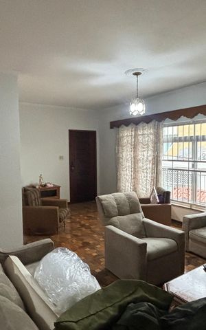 Casa para alugar com 283m², 3 quartos e 5 vagas Casa para alugar com 283m², 3 quartos e 5 vagasSala