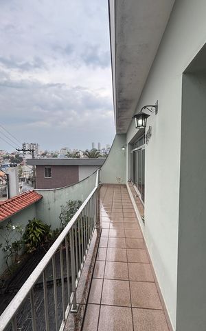 Casa para alugar com 283m², 3 quartos e 5 vagas Casa para alugar com 283m², 3 quartos e 5 vagasEntrada