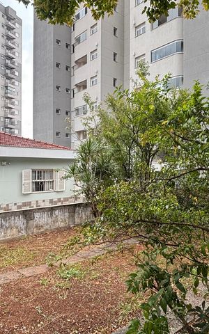 Casa para alugar com 283m², 3 quartos e 5 vagas Casa para alugar com 283m², 3 quartos e 5 vagasQuintal