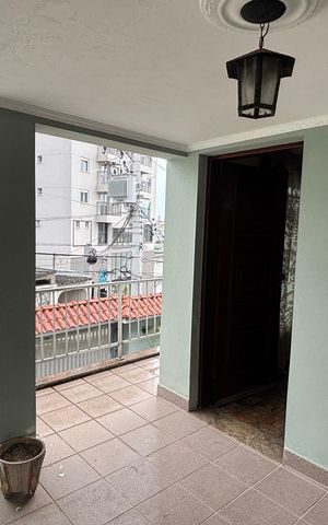 Casa para alugar com 283m², 3 quartos e 5 vagas Casa para alugar com 283m², 3 quartos e 5 vagasEntrada