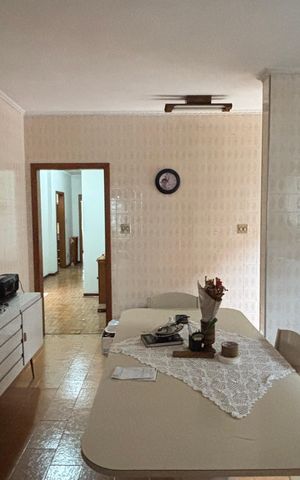 Casa para alugar com 283m², 3 quartos e 5 vagas Casa para alugar com 283m², 3 quartos e 5 vagasCozinha