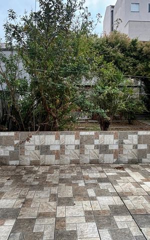 Casa para alugar com 283m², 3 quartos e 5 vagas Casa para alugar com 283m², 3 quartos e 5 vagasQuarto 1 Vista
