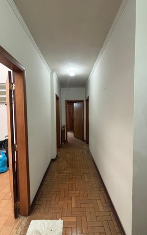 Casa para alugar com 283m², 3 quartos e 5 vagas Casa para alugar com 283m², 3 quartos e 5 vagasCorredor