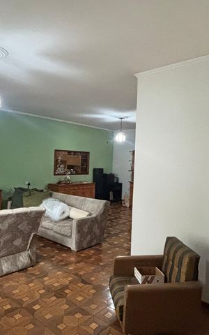 Casa para alugar com 283m², 3 quartos e 5 vagas Casa para alugar com 283m², 3 quartos e 5 vagasSala
