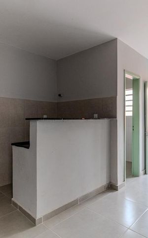 Casa de condomínio para alugar com 60m², 1 quarto e sem vaga Casa de condomínio para alugar com 60m², 1 quarto e sem vagaSala
