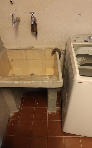 Casa à venda com 300m², 3 quartos e 4 vagasÁrea de Serviço casa 2