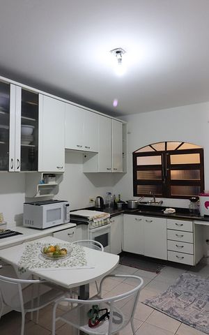 Casa à venda com 300m², 3 quartos e 4 vagasCozinha casa 2