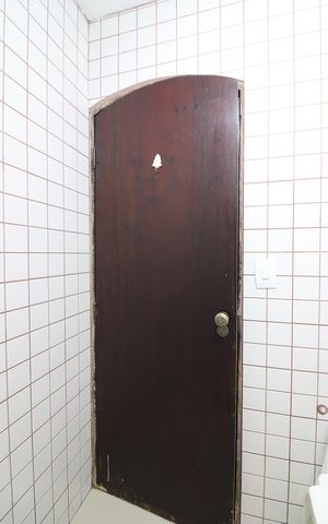 Casa à venda com 300m², 3 quartos e 4 vagasBanheiro casa 2
