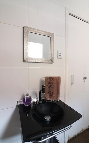 Casa à venda com 300m², 3 quartos e 4 vagasBanheiro Social