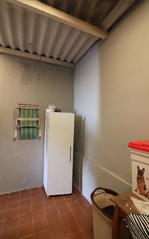 Casa à venda com 300m², 3 quartos e 4 vagasÁrea de Serviço casa 2