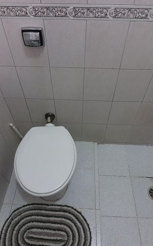 Casa à venda com 300m², 3 quartos e 4 vagasBanheiro 2 casa 2