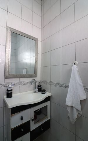 Casa à venda com 300m², 3 quartos e 4 vagasBanheiro 2 casa 2
