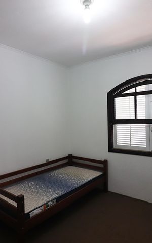 Casa à venda com 300m², 3 quartos e 4 vagasQuarto 1 casa 3