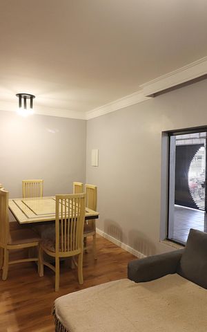 Casa à venda com 300m², 3 quartos e 4 vagasSala