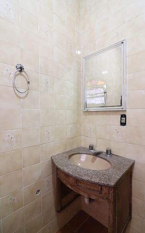 Casa à venda com 300m², 3 quartos e 4 vagasBanheiro 2 casa 3