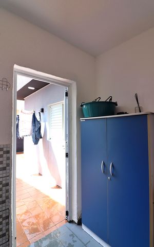Casa à venda com 300m², 3 quartos e 4 vagasÁrea de Serviço