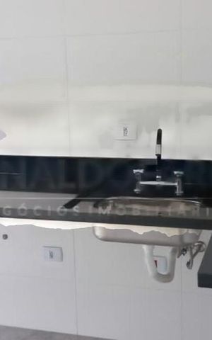 Casa à venda com 110m², 3 quartos e 2 vagas