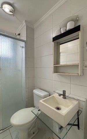 Apartamento à venda com 50m², 2 quartos e 1 vaga Apartamento à venda com 50m², 2 quartos e 1 vagaBanheiro