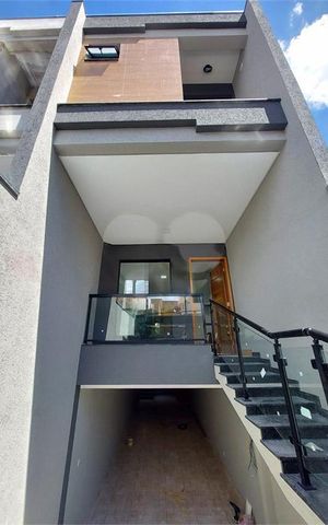 Casa à venda com 160m², 3 quartos e 4 vagas