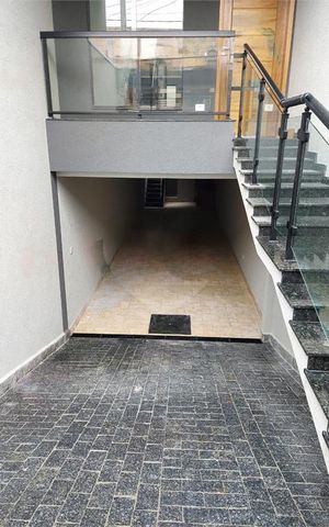 Casa à venda com 160m², 3 quartos e 4 vagas