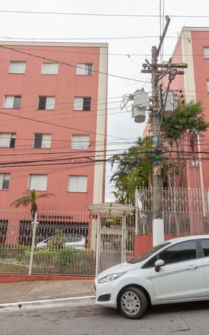 Apartamento para alugar com 55m², 2 quartos e 1 vagaFachada
