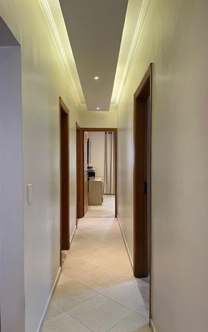 Casa à venda com 257m², 3 quartos e 6 vagas Casa à venda com 257m², 3 quartos e 6 vagasCorredor